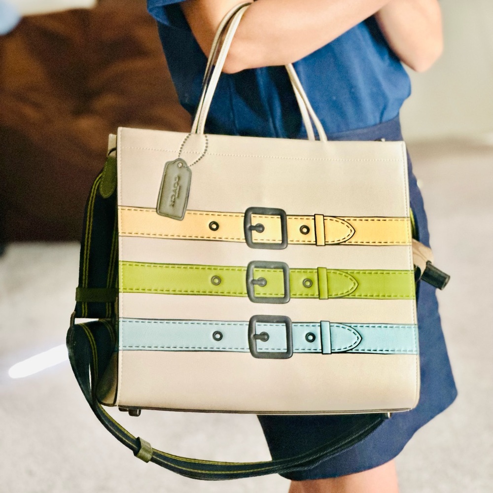 Rare Coach Cashin C9724 Carry 32 Trompe L’oeil, Spring 2022 Runway Collection - Picture 4 of 16